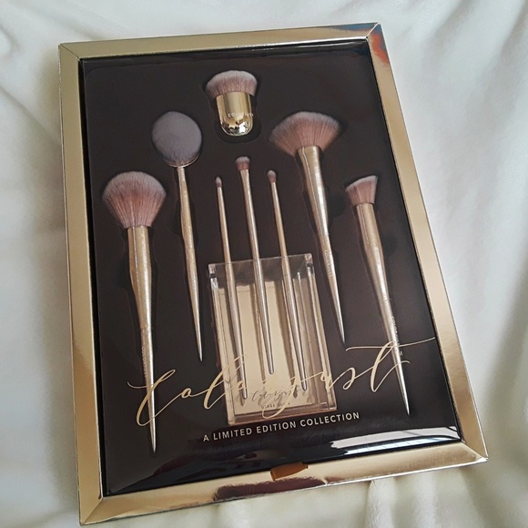 Colorjust Limited Edition 8pc Make Up Brush Set - Picture 6 of 8